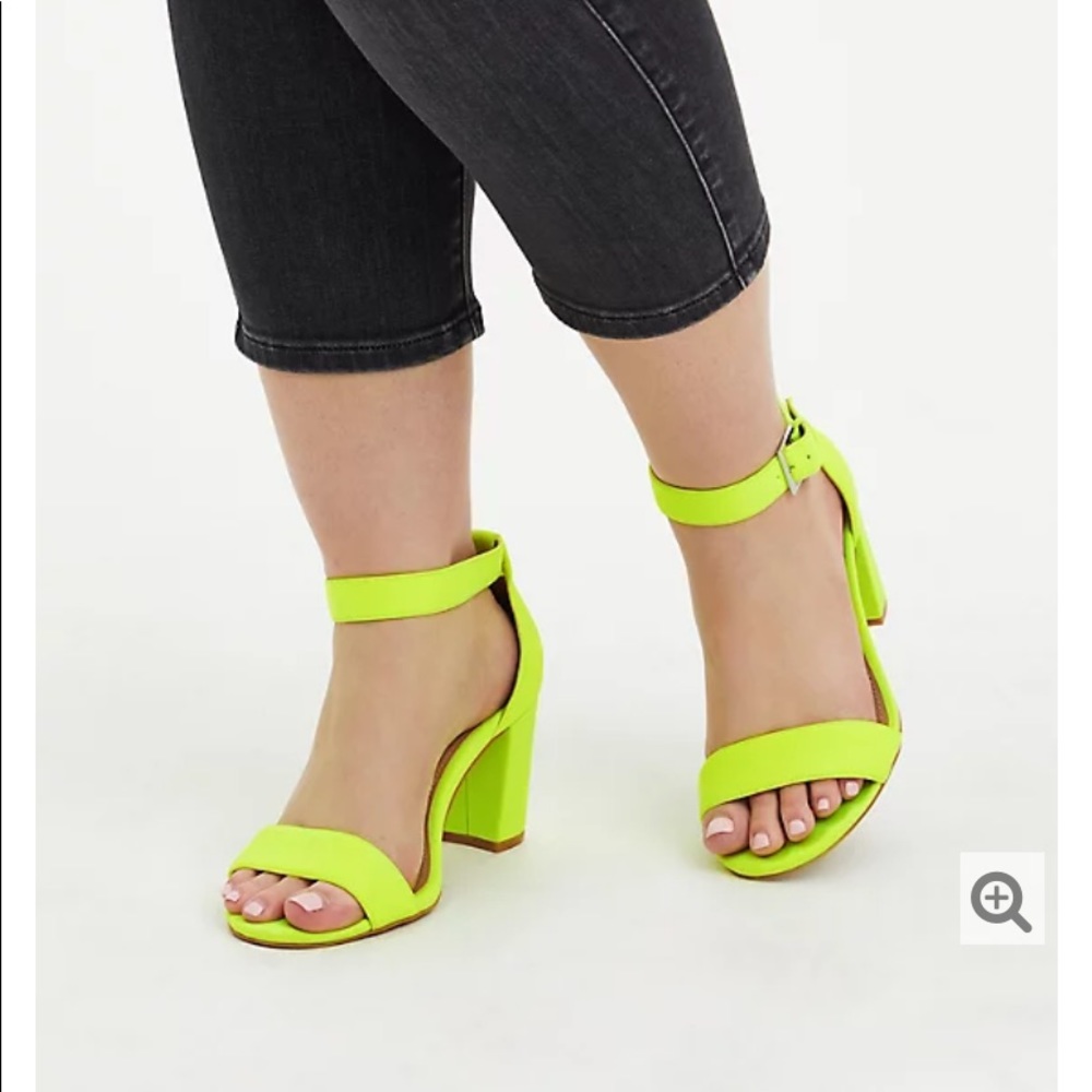 Neon Wide Width Chunky Heels Size 9.5